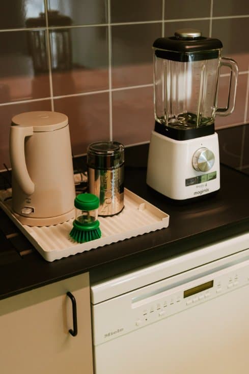 Équipements de la colocation : Blender Magimix et lave-vaisselle, Résidence Rosolino